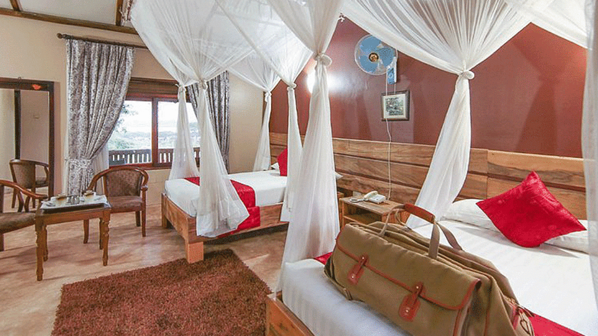 Pakuba Safari Lodge north bank Murchison Falls