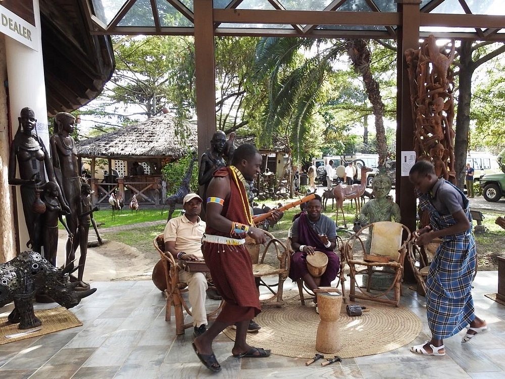 Cultural Heritage Centre Arusha Maasai performers